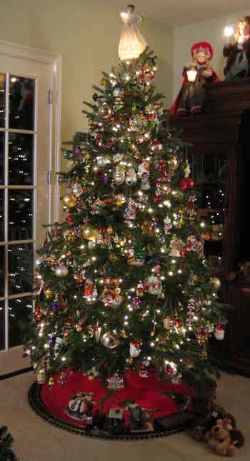 2008-Christmas-Tree-350x646.jpg